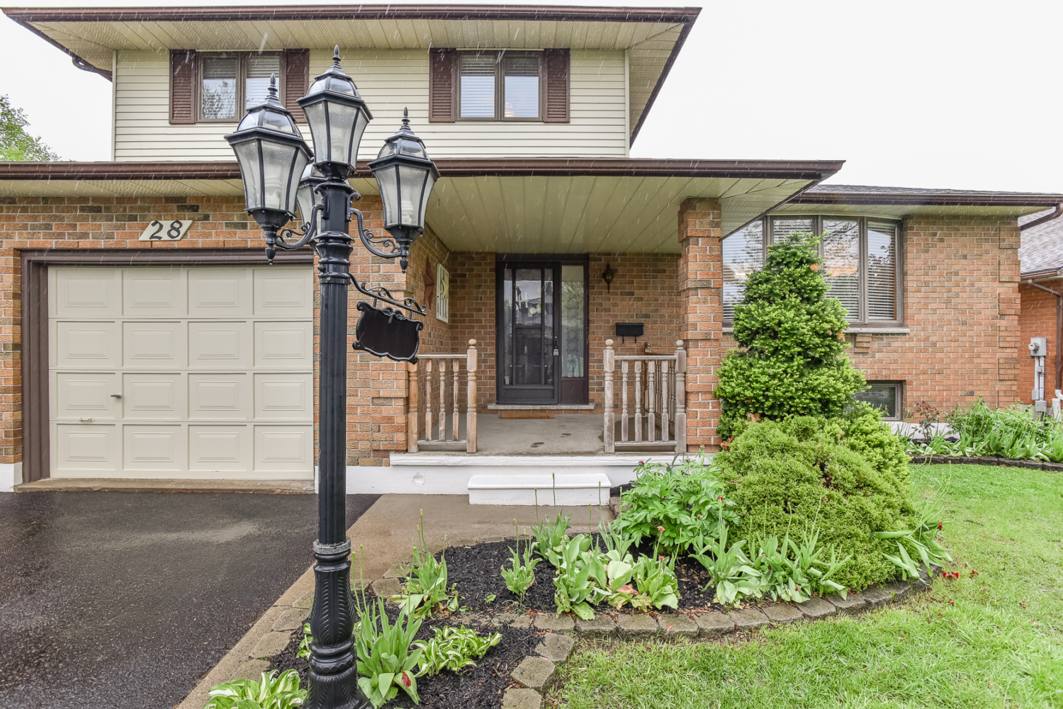 28 Youngman Dr, Guelph